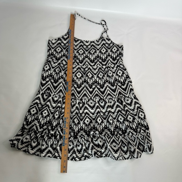 Maurices Black and White Babydoll Aztec womens Dress size medium - Picture 10 of 10